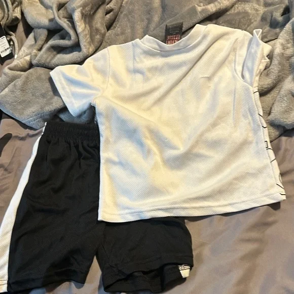 Victory League "SAVAGE" Kids Tee & Black Shorts Set - Picture 3 of 4